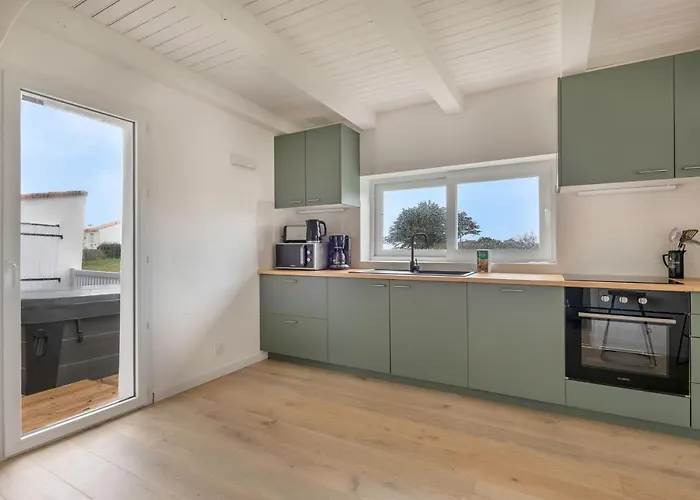 Maison Pour 8, Avec Jacuzzi à 200m De La *