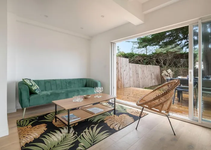 Maison Pour 8, Avec Jacuzzi à 200m De La *