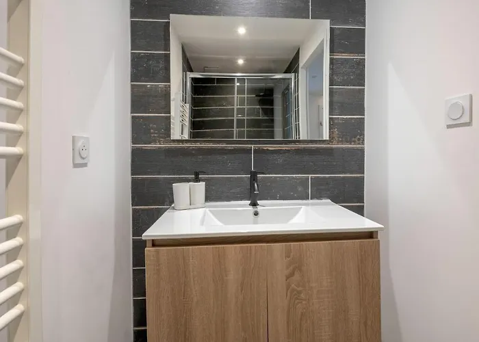 Maison Pour 8, Avec Jacuzzi à 200m De La Casa de Férias *